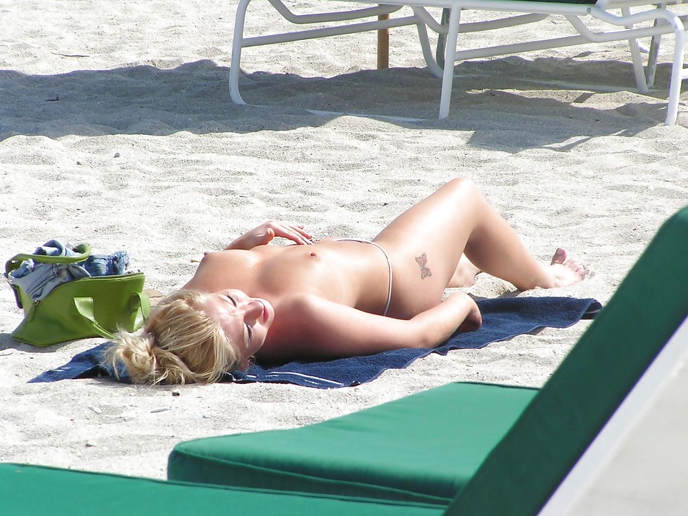 Nude Sunbathing Dream Kelly