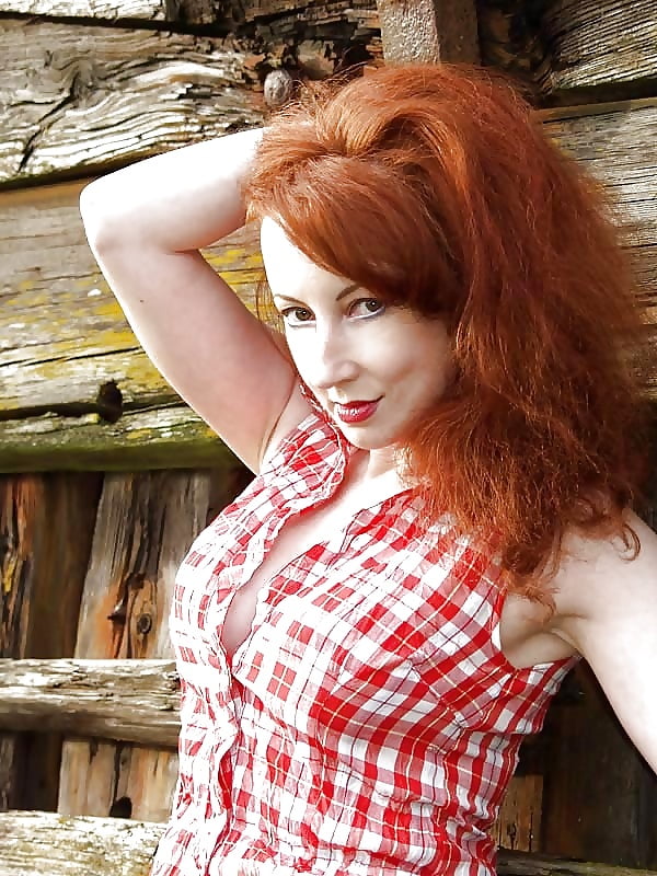 Homemade sexy redhead mature