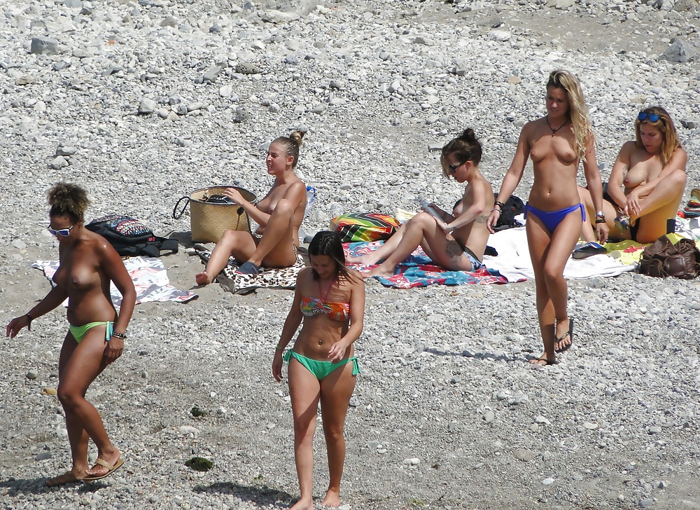 Topless At The Beach Pics Thenextfrench
