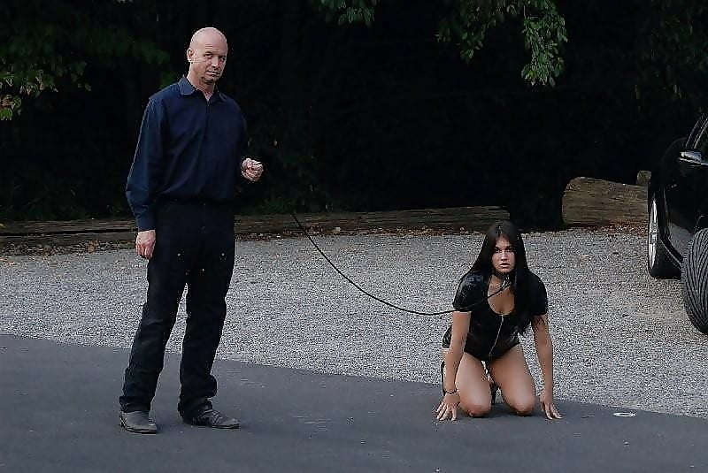 Leash play free porn pictures