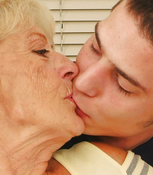 Kiss Granny Porn Pornstar Today