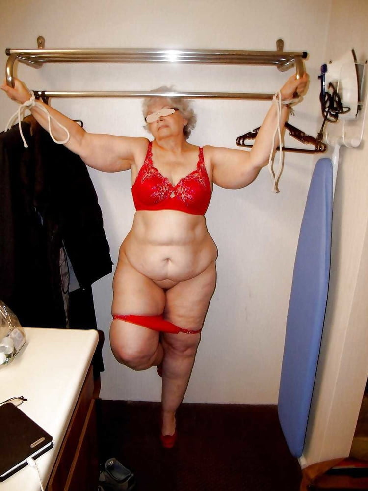Wide hips mature grannies