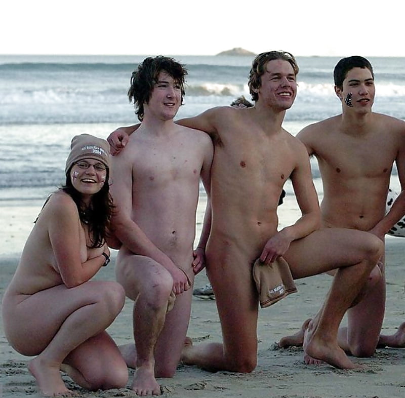 Brace girls naked - Real Naked Girls