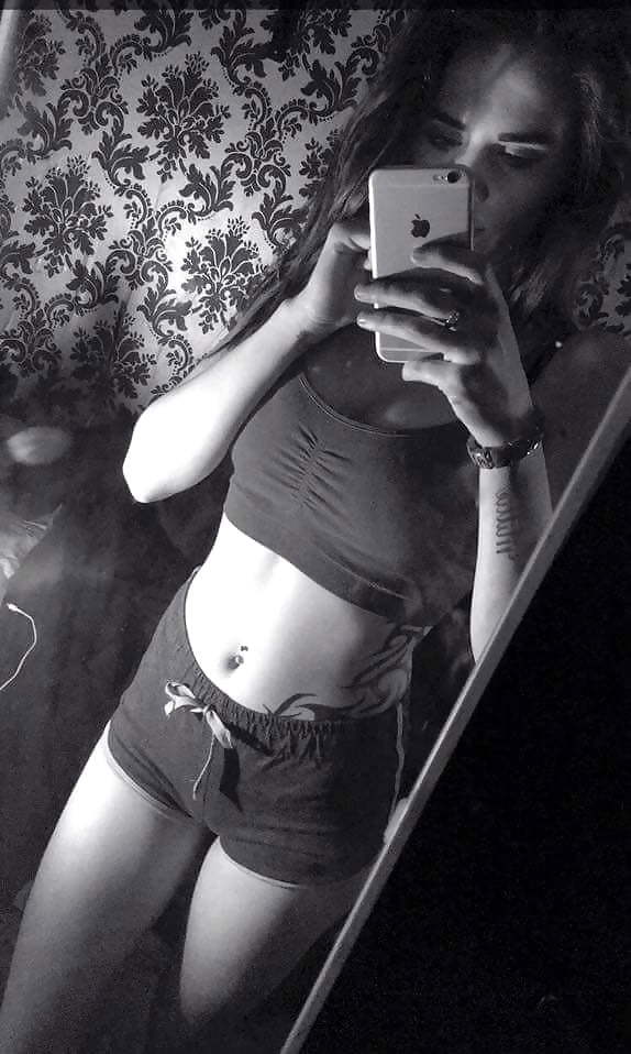 Irish Young Chav Milfs Single Exposed Facebook Comment adult photos