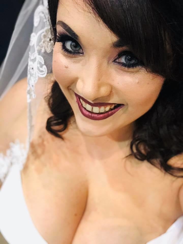 Busty Bride. Would you? Comment - 14 Photos 