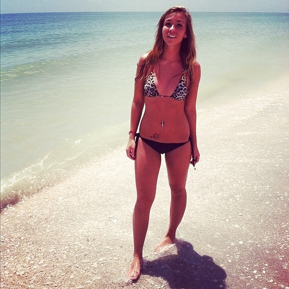 American Slut Bombshell adult photos