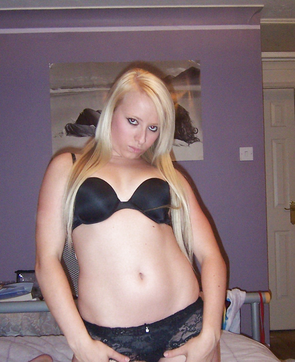 Stolen Pics - Blonde Girl with small Tits adult photos