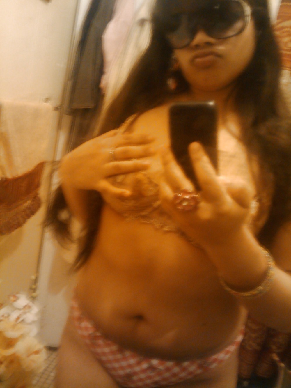 Sexting Latin Teen adult photos