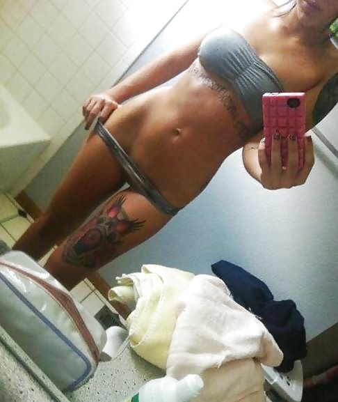 SELFIE 0 -bymn adult photos