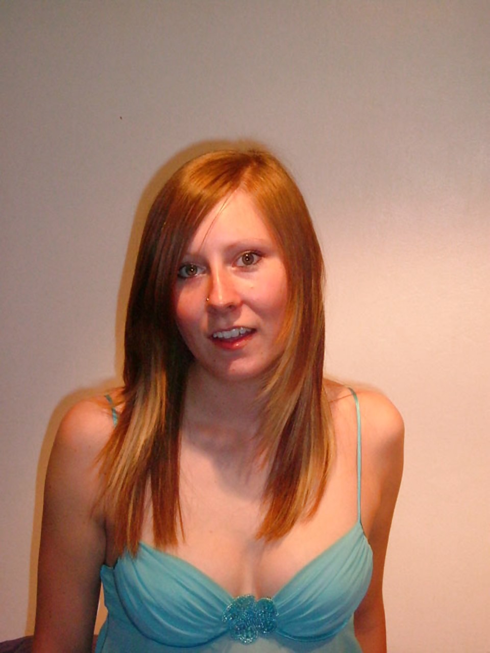 Redhead Teenie adult photos