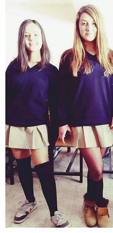 Liseli Kizlar adult photos