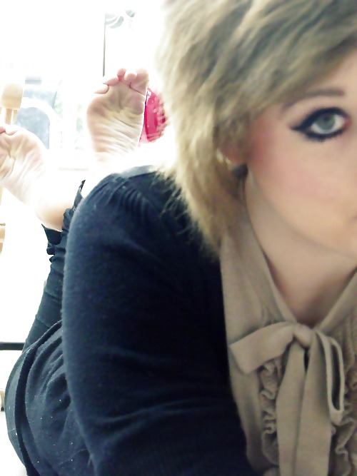 Nicole and her feet! adult photos