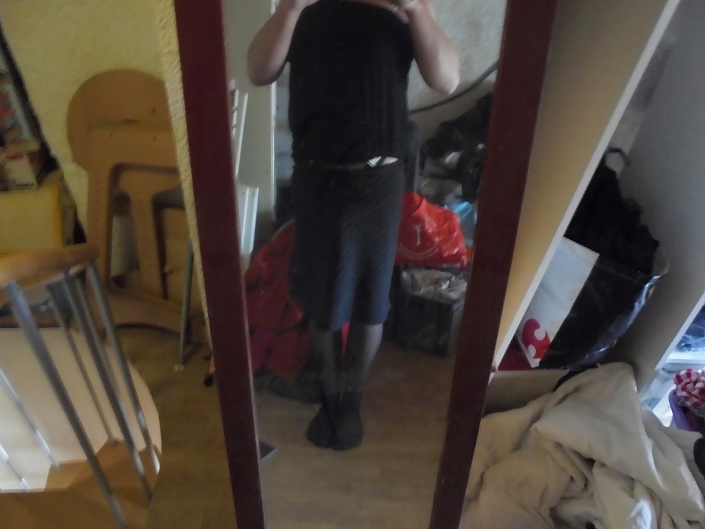 Nouvelle tenue adult photos