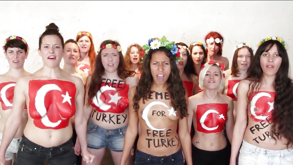 Turkish girls+flag ,Turk bayragimiz ve ciplak kizlar adult photos