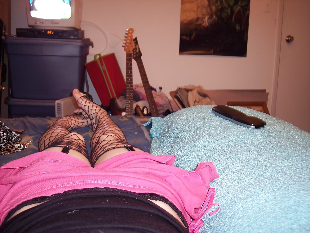 VERDAMMT GEILE EMO SCHLAMPE I adult photos