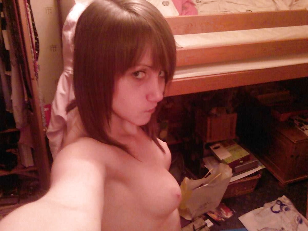 Horny Silly Selfie Teens (141) adult photos