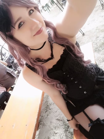 hot and cute amateur bondage girl         