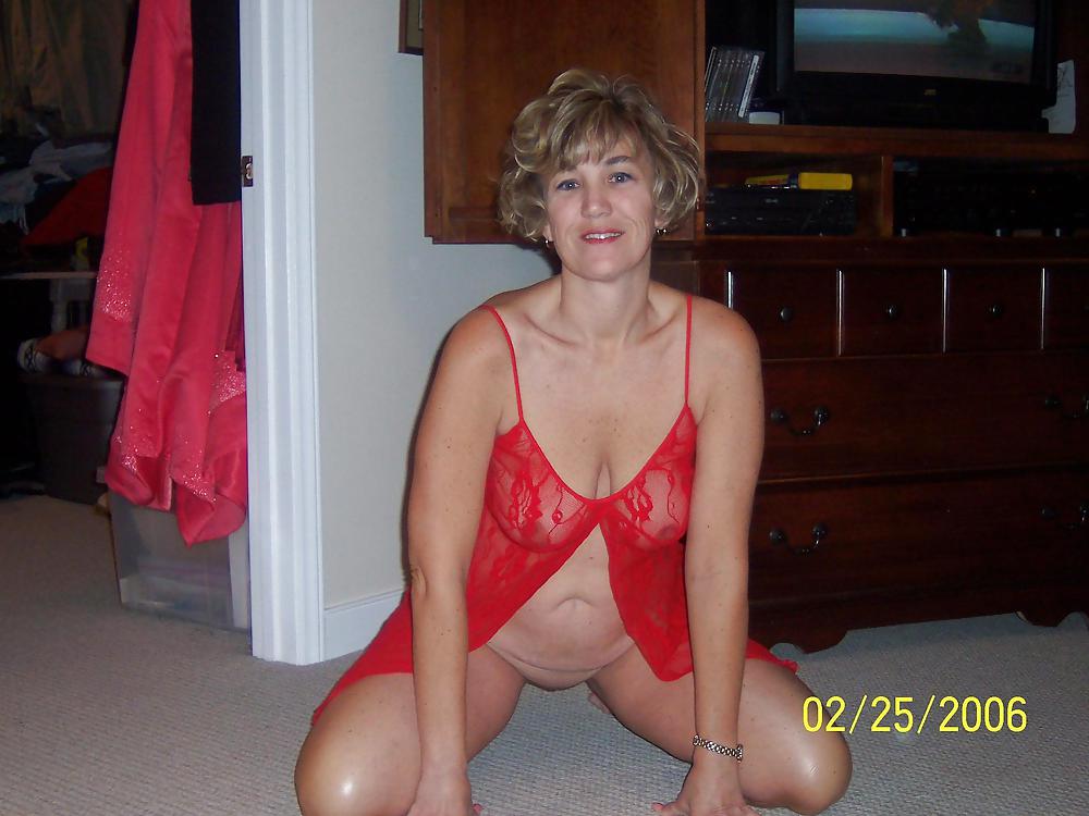 FANTASTIC MILF - SEXY AND HOT V adult photos