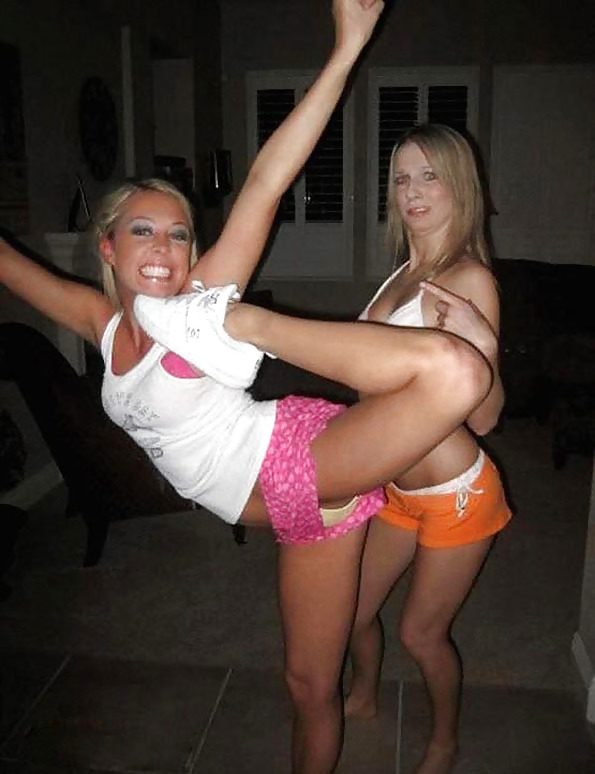 sporty girls By Gonget adult photos