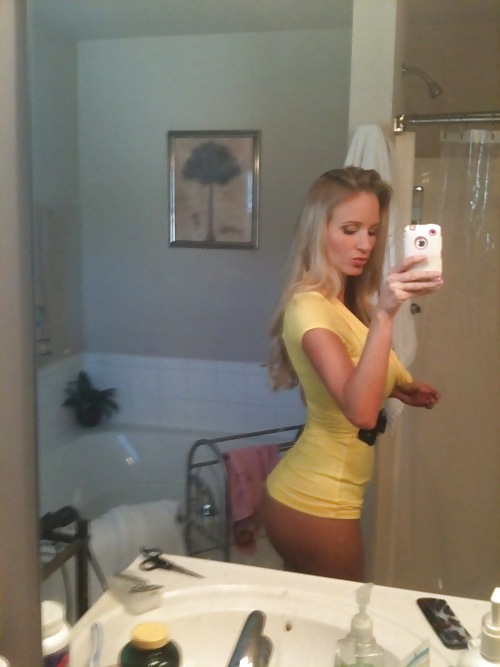 Phone Girls 2 adult photos