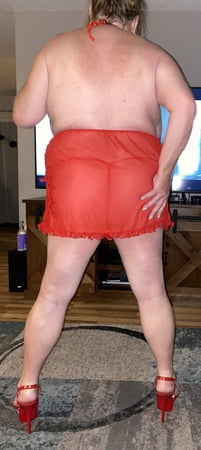 Slutty BBW wife in red lingerie - 35 Pics | xHamster