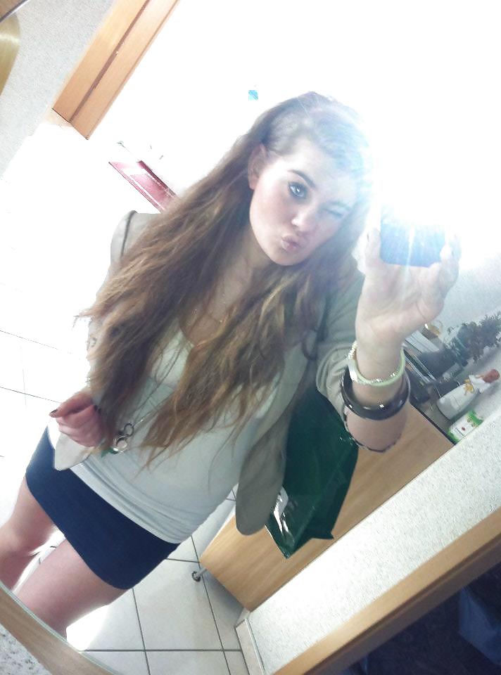 Sexy Nachbarin adult photos