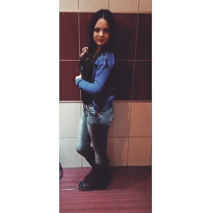 Aleksandra R.. adult photos