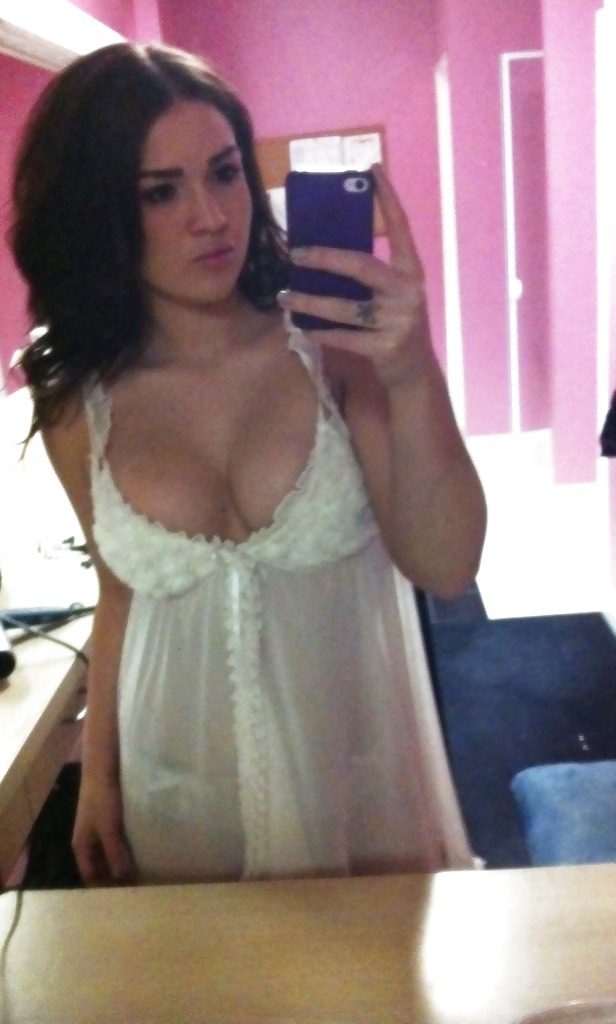Amateur Brunettes adult photos