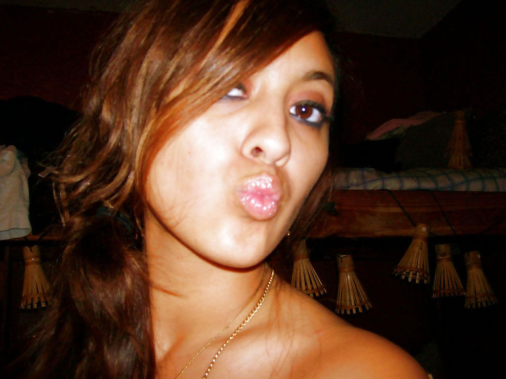 EXOTIC GIRLFRIEND adult photos