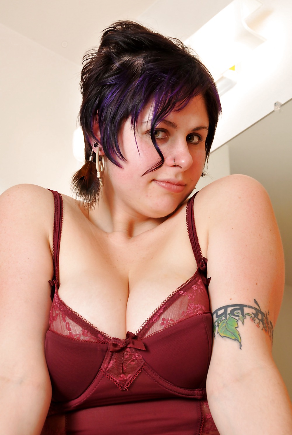 Pride & Hairy 12-07 adult photos