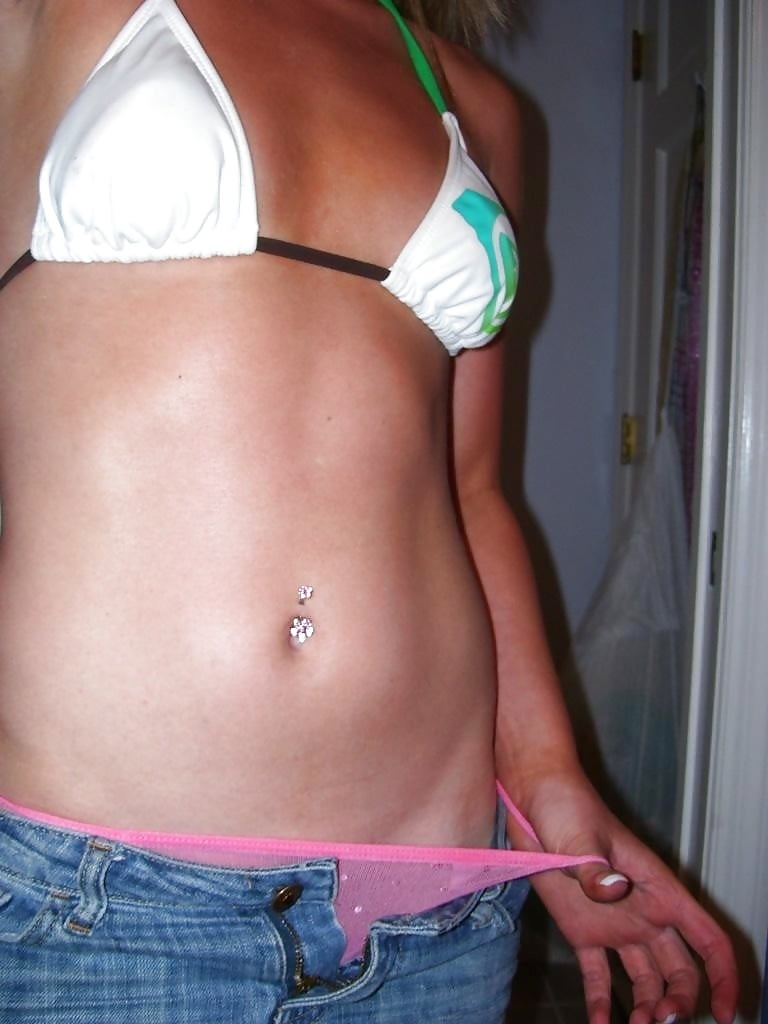 amateur blonde adult photos