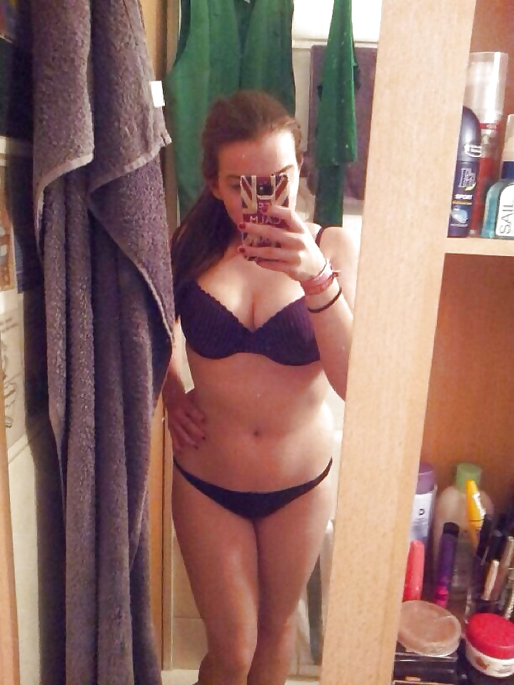Self shot - Amateur girl #183 adult photos