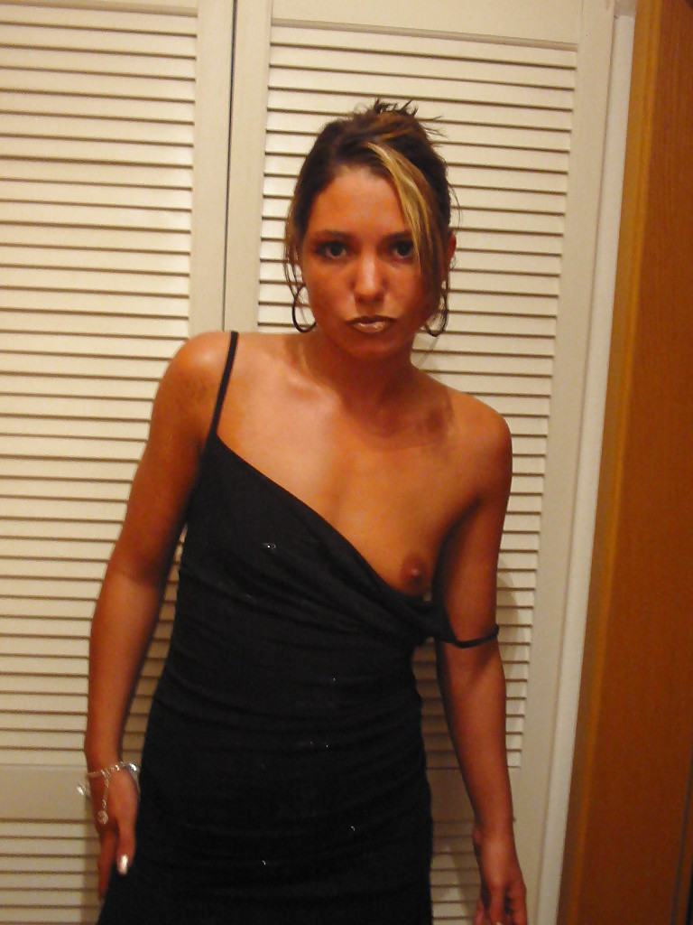 REAL GIRLS FROM AROUND THE WORLD - DIANA adult photos