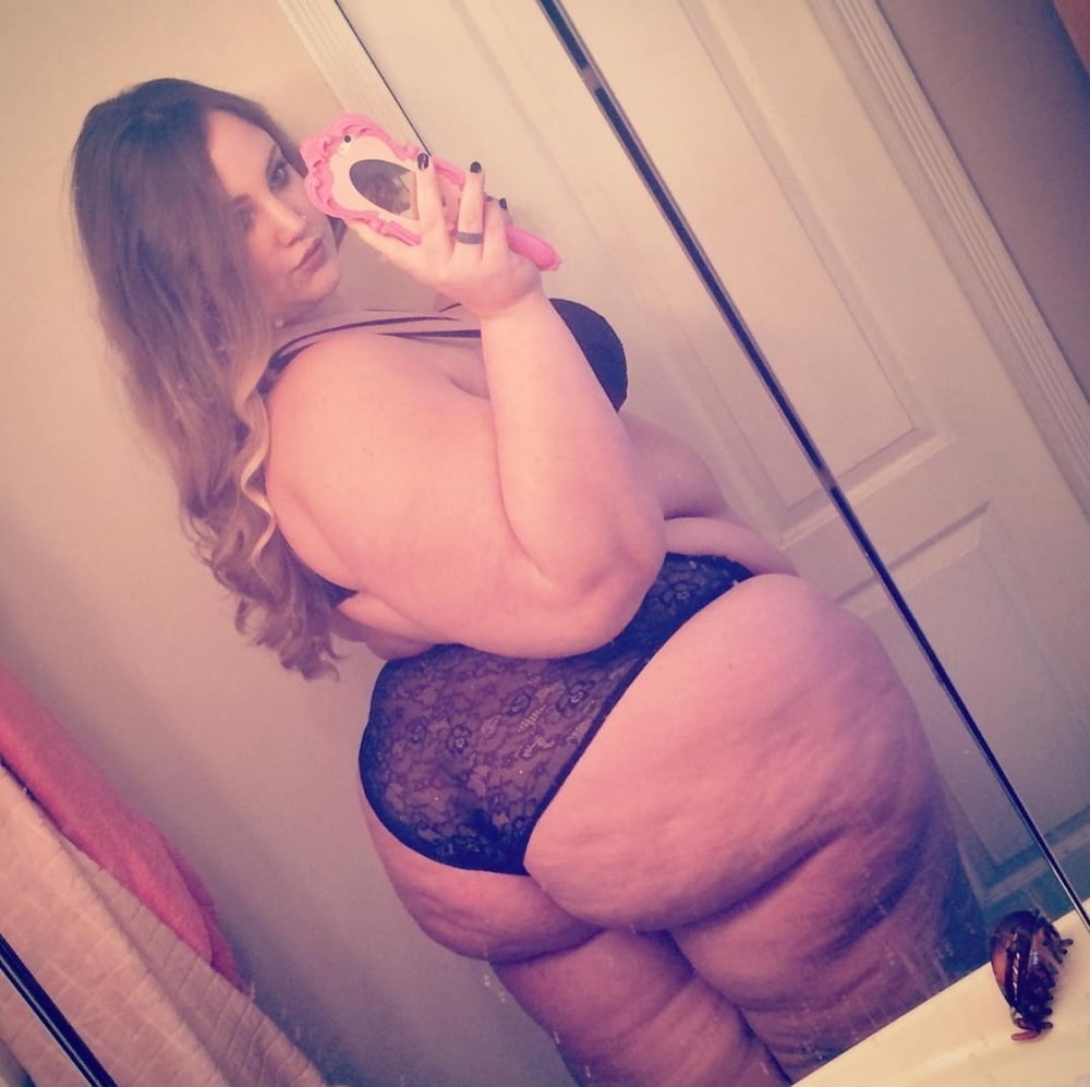 Fat Chicks With Deceptively Thin Faces 27 - 30 Photos 