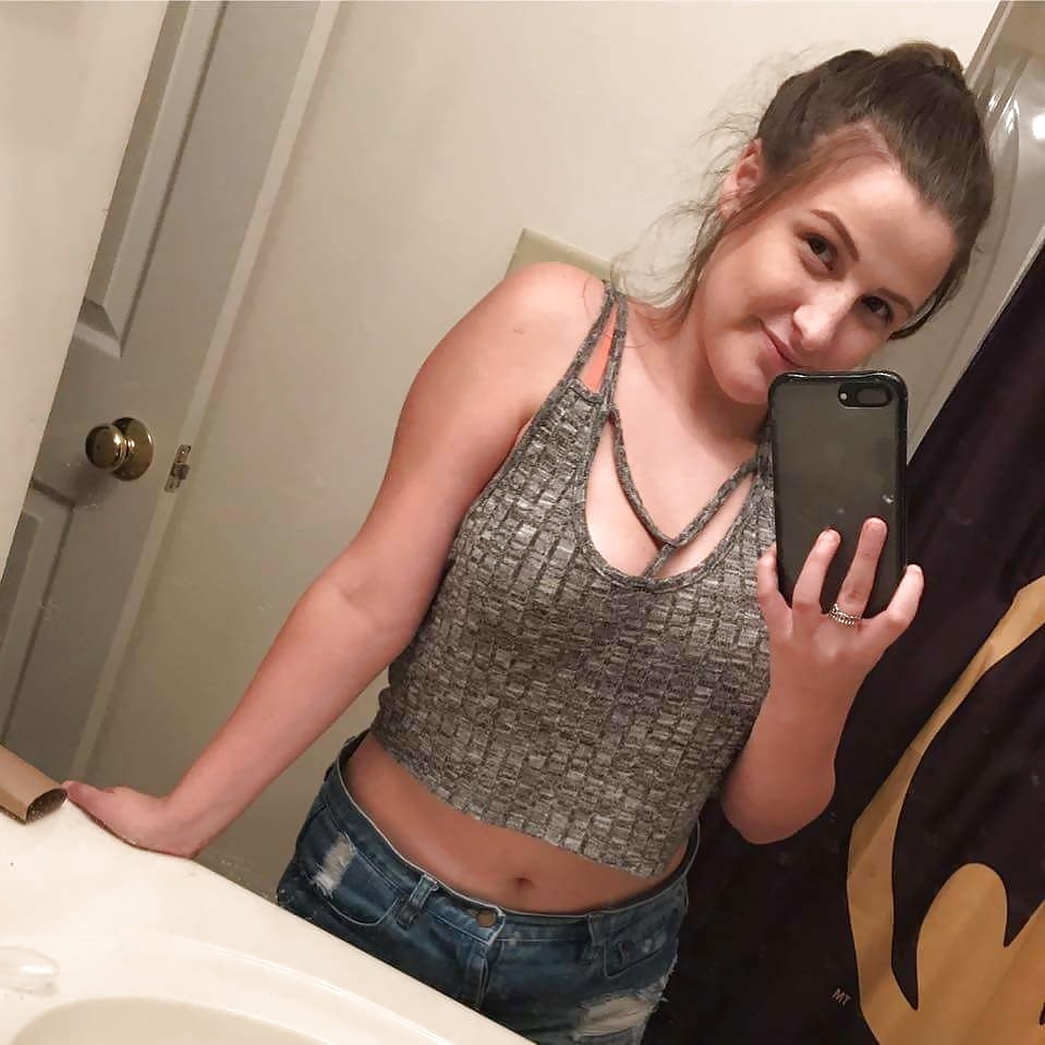 amateur teen slut Nicole exposed adult photos