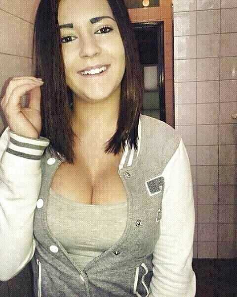 Mala Ivana Ubijaaa svojom guzom adult photos