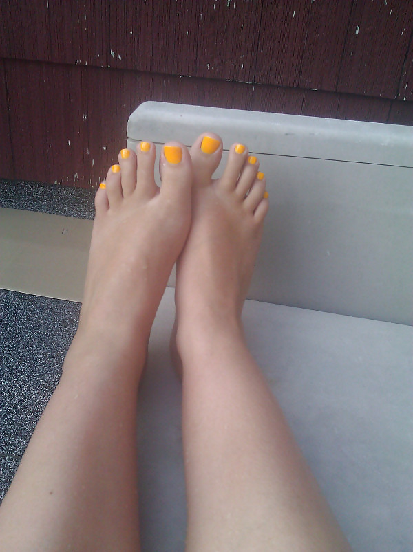 My feet and toes, who wants a lick? adult photos