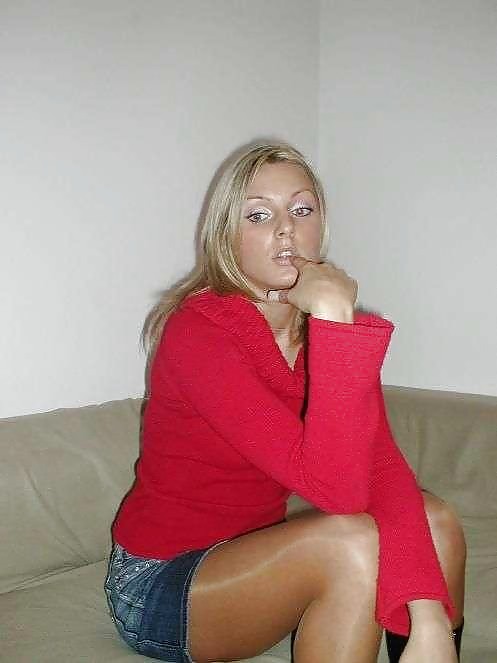 nylon - upskirt - leg 35 adult photos