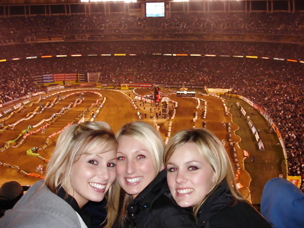 Pretty Amateur Typhanie 3 adult photos