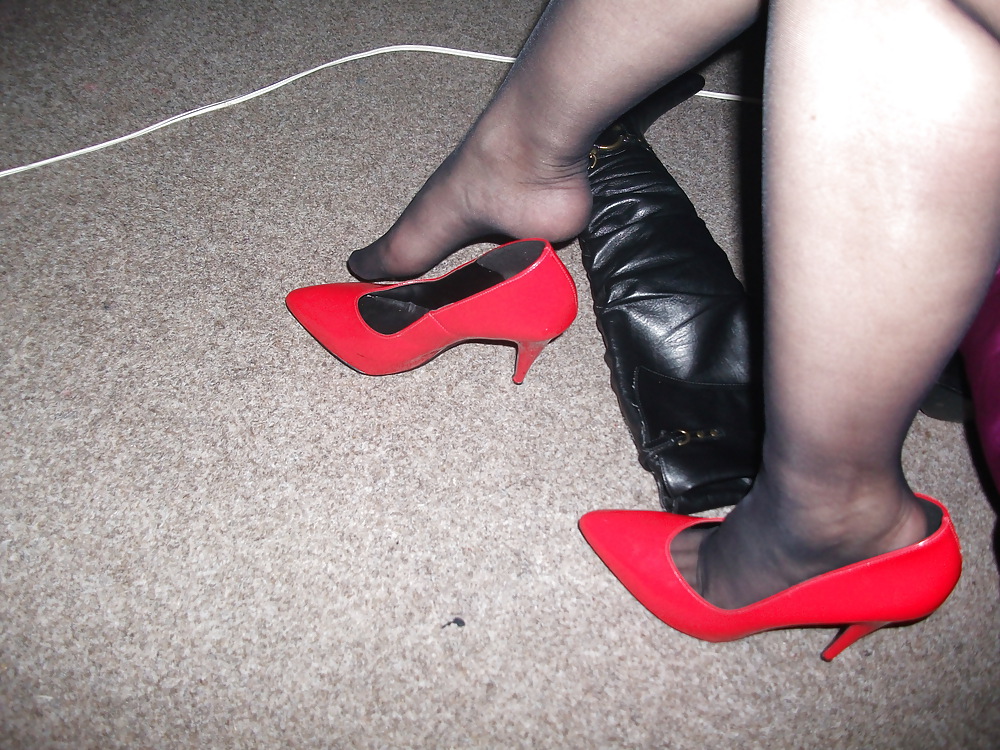 feet adult photos