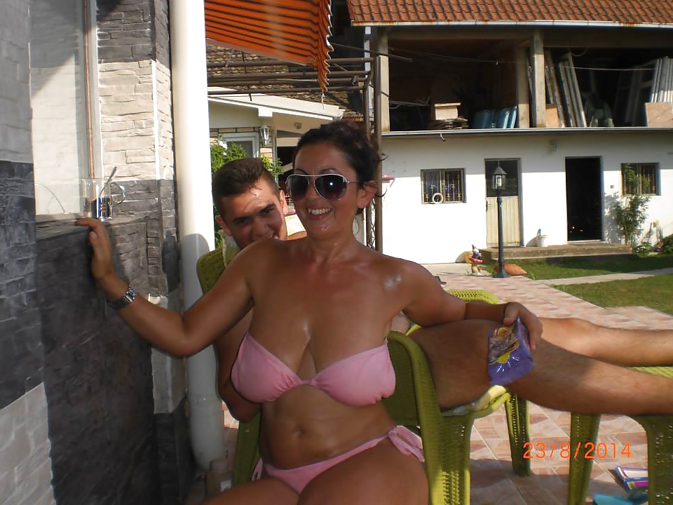 MATORKE NA KOJE SE CEDI adult photos