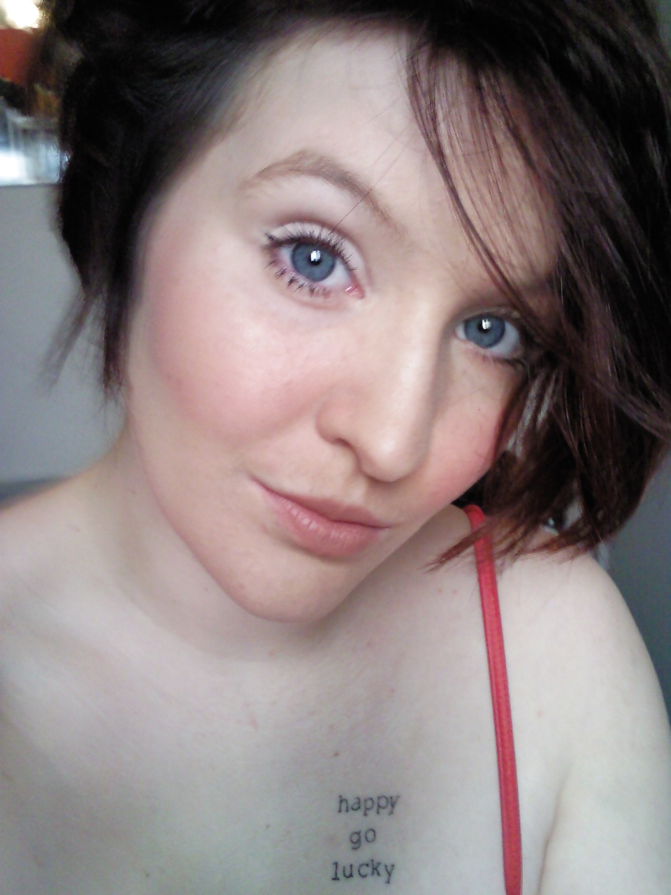 Emily (885) adult photos