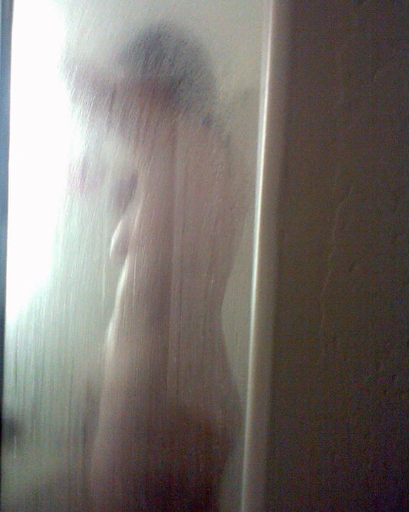 MILF nudespy in bathroom - 46 Photos 