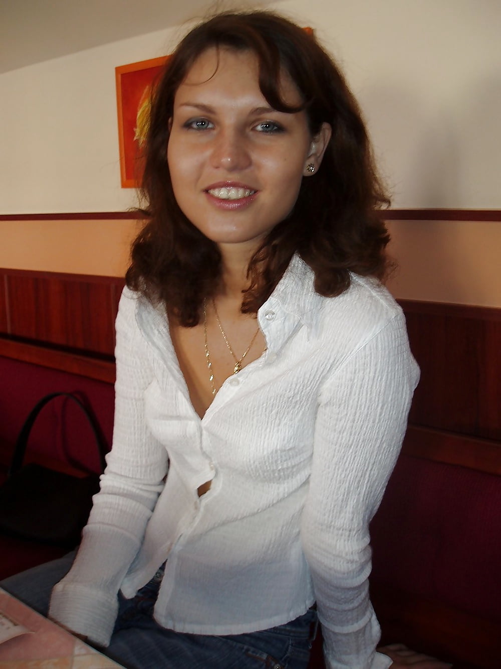 Girlfriend shows her Naked Body adult photos
