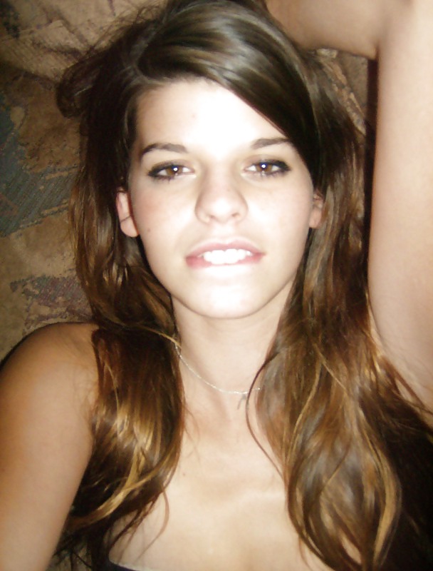 Die Geile Yasmin adult photos