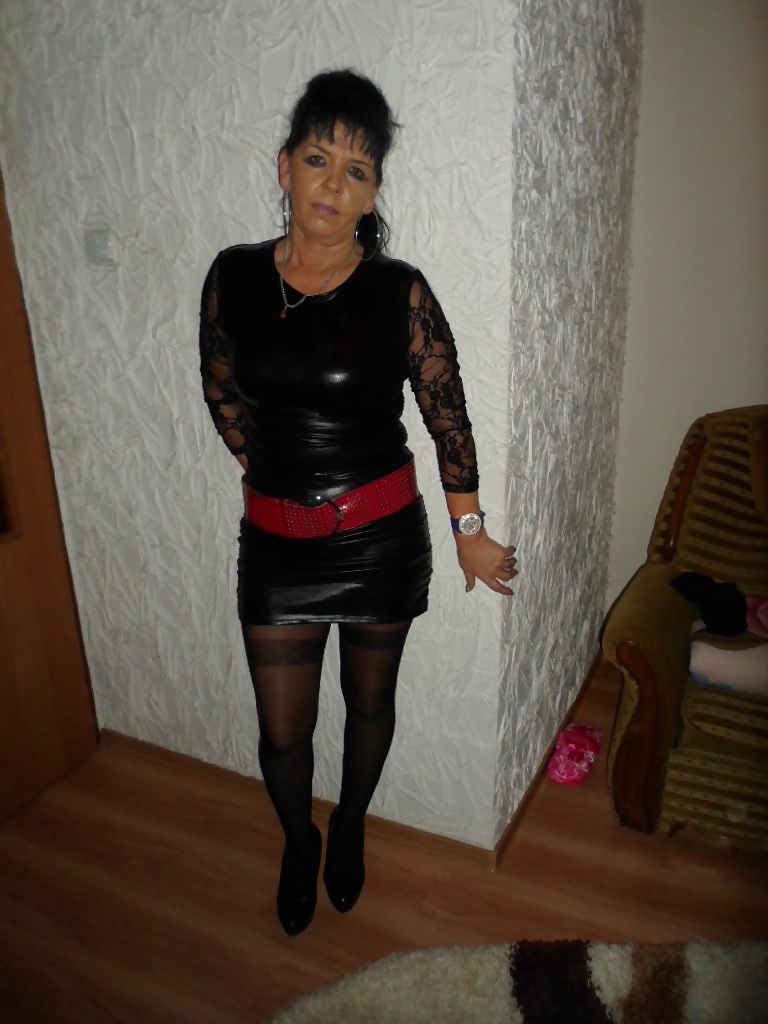 Sexy Mature Ladyes1-(No Nude) adult photos