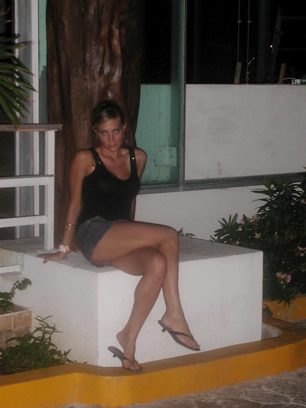 HORNY VACATION adult photos