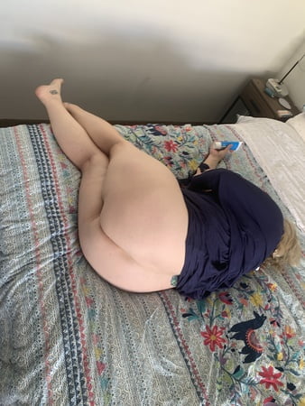 who else wants to fuck my bbw wife         