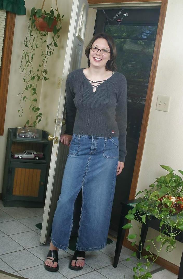 WHITE BEAUTY - ALEXIS adult photos