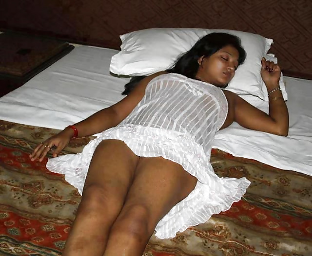Hot Sri Lankan Models (Non-Nude) adult photos